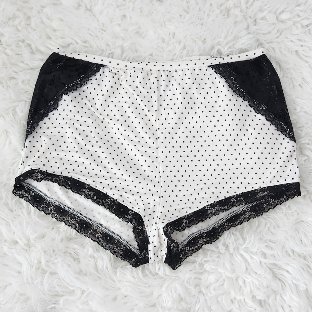 Victoria's Secret Mini Pin Dot Pajama Shorties. Size Small. New.